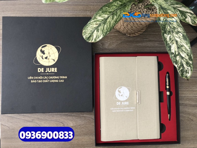 Set quà tặng doanh nghiệp ( Sổ tay bìa còng + bút kim loại )-SQX 006