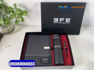Set quà tặng Vip(  Bình giữ nhiệt+ But ký kim loại+ Sổ sạc thông minh 5in1 )- SQX 013
