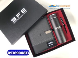 Set quà tặng Vip(  Bình giữ nhiệt+ But ký kim loại+ Sổ sạc thông minh 5in1 )- SQX 013
