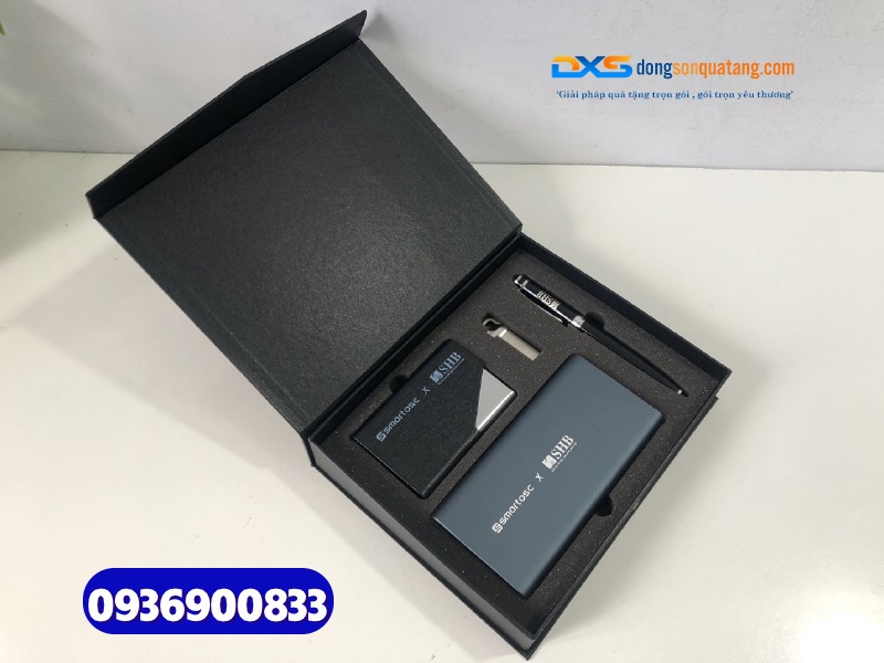 Set quà tặng cao cấp (Pin+But+USB+Hộp namecard)-SQX 009-In khắc logo SHB