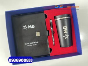 Set quà tặng nhân viên ( Sổ tay da + Bút kim loại +Ly giữ nhiệt ) SQX 014