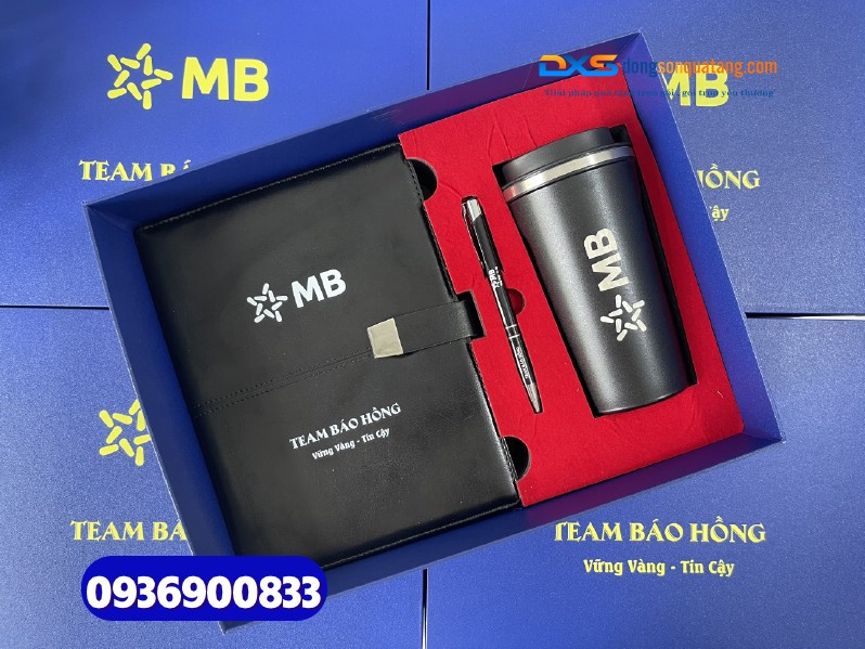 Set quà tặng nhân viên ( Sổ tay da + Bút kim loại +Ly giữ nhiệt ) SQX 014