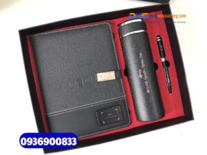 Set quà tặng Vip(  Bình giữ nhiệt+ But ký kim loại+ Sổ sạc thông minh 5in1 )- SQX 013

