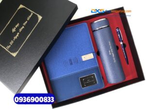 Set quà tặng Vip(  Bình giữ nhiệt+ But ký kim loại+ Sổ sạc thông minh 5in1 )- SQX 013

