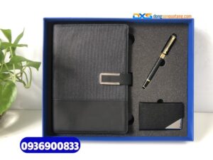 Set quà tặng đối tác nước ngoài  (Sổ tay da + Bút kim loại + Hộp namecard)-SQX 010- Quà tặng sự kiện ngoại giao
