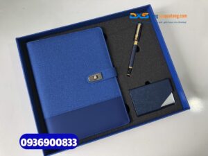 Set quà tặng đối tác nước ngoài  (Sổ tay da + Bút kim loại + Hộp namecard)-SQX 010- Quà tặng sự kiện ngoại giao