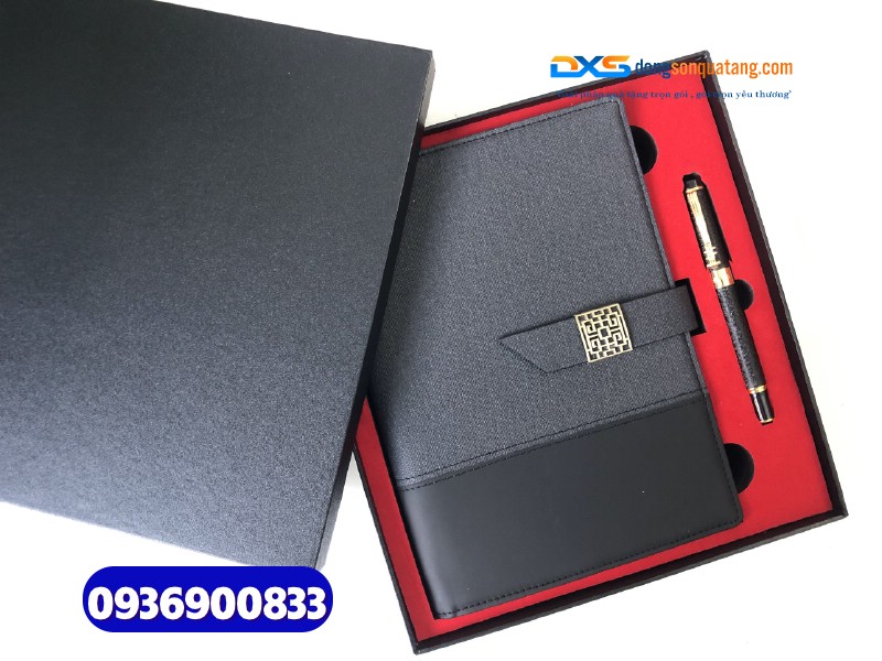 Set quà tặng Công Ty ( Sổ tay gập 2 + Bút kim loại )-SQX 007 - In logo làm quà tặng dành cho Nhân Viên