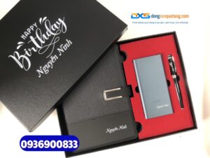 Set quà tặng sếp ( Pin sạc dự phòng + Sổ tay da + Bút kim loại ) - SQX 012
