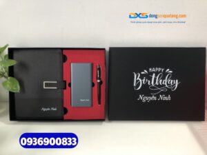 Set quà tặng sếp ( Pin sạc dự phòng + Sổ tay da + Bút kim loại ) - SQX 012