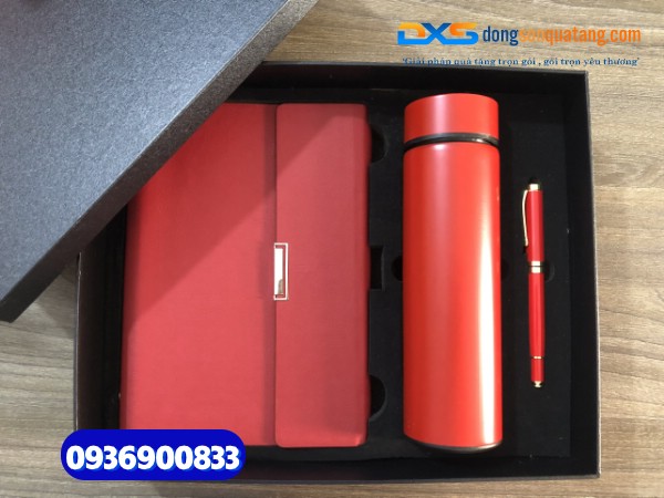 Set quà tặng doanh nghiệp ( Sổ tay da bìa còng + Bút kim loại + Bình giữ nhiệt life)-SQX 002