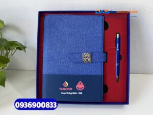 Set quà tặng Công Ty ( Sổ tay gập 2 + Bút kim loại )-SQX 007 - In logo làm quà tặng dành cho Nhân Viên