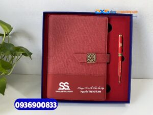 Set quà tặng Công Ty ( Sổ tay gập 2 + Bút kim loại )-SQX 007 - In logo làm quà tặng dành cho Nhân Viên