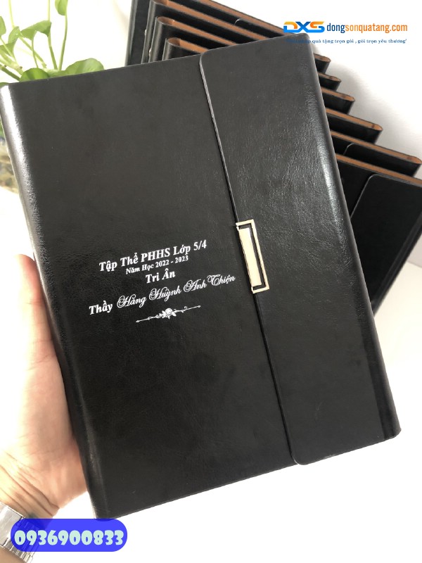 Sổ tay bìa còng gấp 3 - STX 001 - In logo làm quà tặng doanh Nghiệp