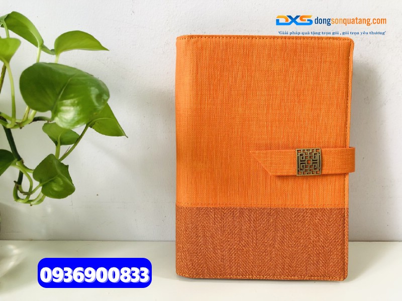 Sổ tay bìa còng gập 2 - STX 004 | in ấn logo làm quà tặng quảng bá Thương Hiệu