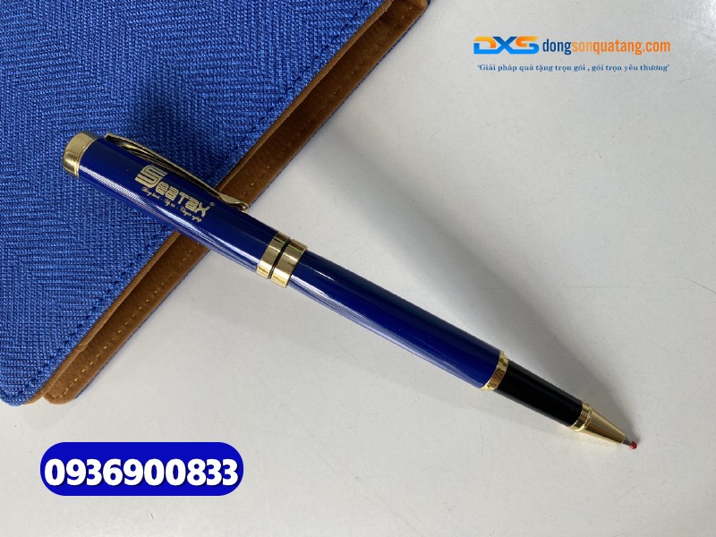 Bút ký kim loại quà tặng nắp đẩy khoen vàng - BKX 002 - khắc nội dung theo yêu cầu