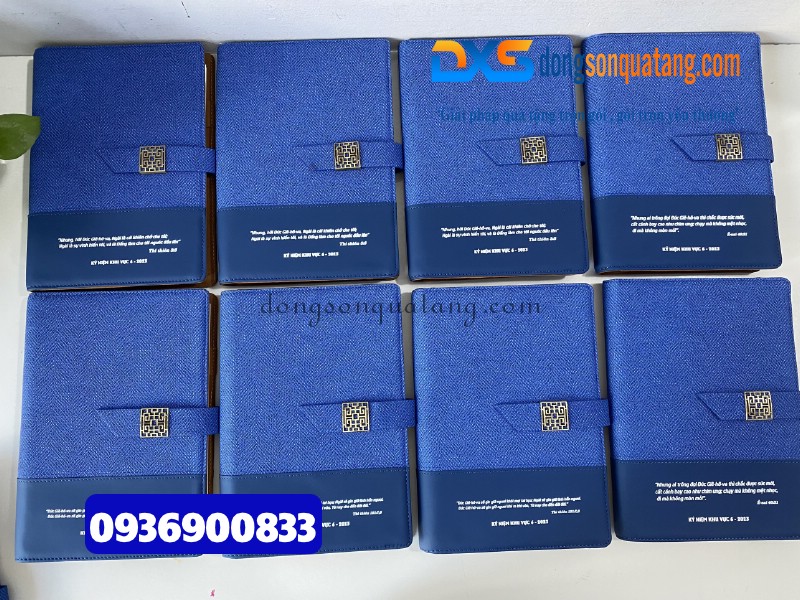Sổ tay bìa còng da gập 2 kèm nam châm , màu xanh - In nội dung theo yêu cầu