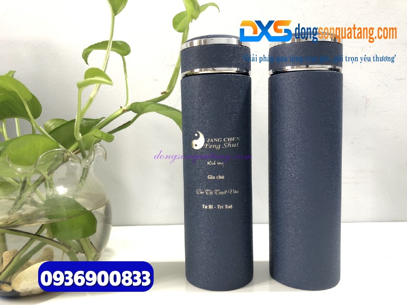 Bình giữ nhiệt nhám sần cao cấp 500ml -màu xanh - Quà tặng doanh nghiệp độc đáo