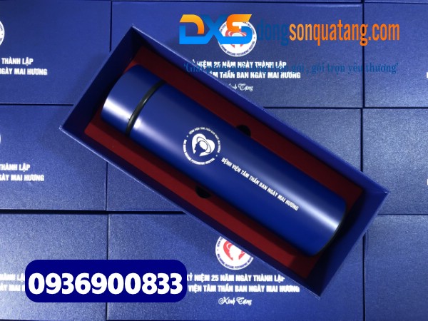Hộp quà tặng định hình bình giữ nhiệt in logo HCM