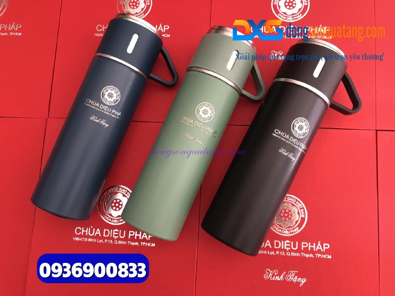 Bình giữ nhiệt kèm 2 cốc mini - Khắc logo Chùa Diệu Pháp 
