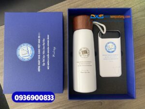 Set quà tặng tri ân ngành y tế ( Bình giữ nhiệt + Bút kim loại ) - In khắc logo Trường ĐH Y Dược 