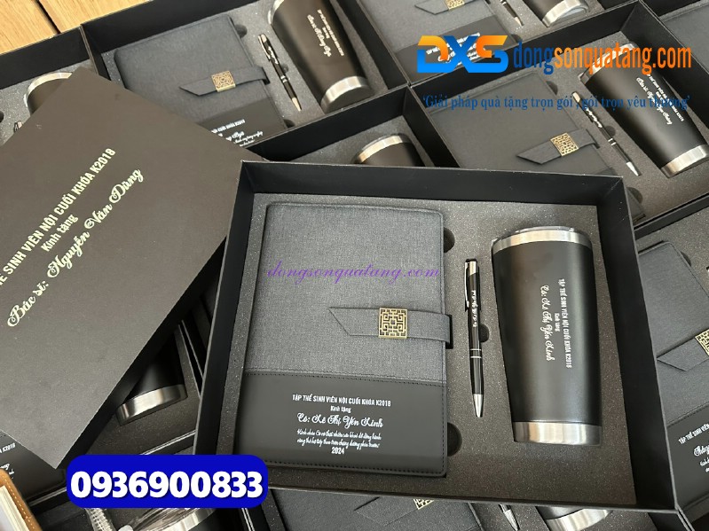 Bộ quà tặng ( Sổ tay bìa còng + Bút ký kim loại+ Ly giữ nhiệt) màu đen - in khắc nội dung tri ân thầy cô