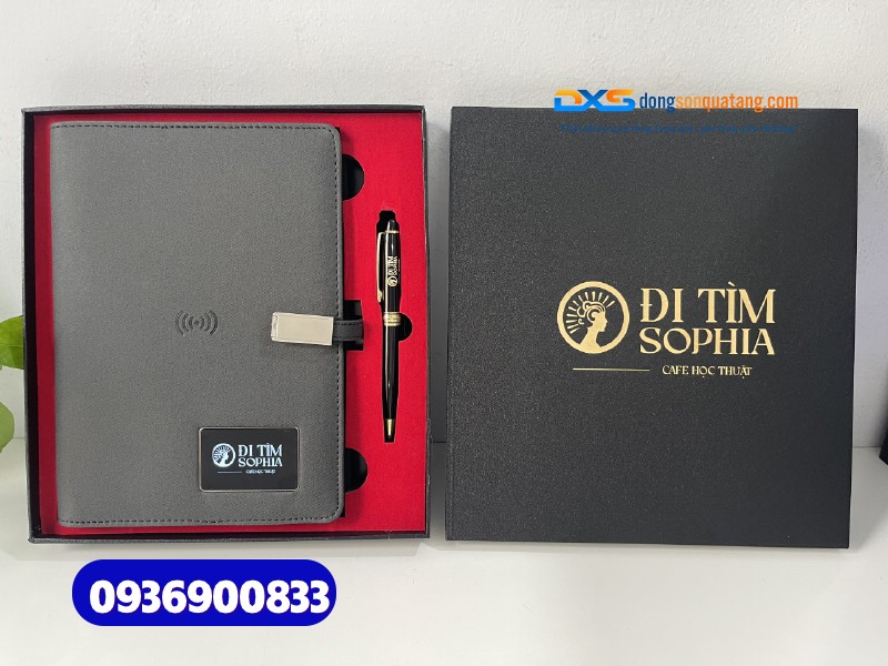 Set quà tặng công nghệ ( Sổ tay thông minh + Bút kim loại ) -SQX 019 | Khắc nội dung Cafe học thuật ĐI TÌM SOPHIA