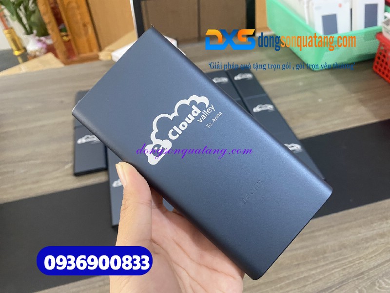 Pin sạc dự phòng Xiaomi chính hãng  10.000 mAh , màu xanh - khắc CLOUD