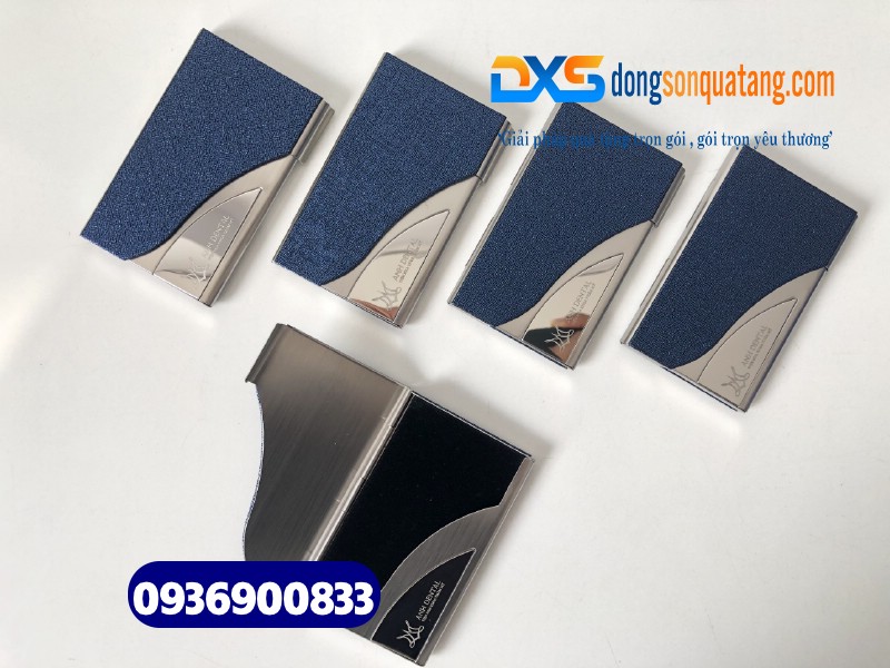 Hộp đựng namecard khắc logo Công Ty ANH DENTAL