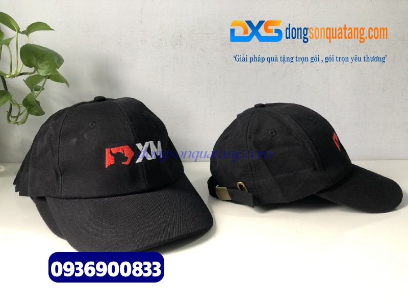 Nón lưỡi trai màu đen thêu logo Công Ty XM - Dongsongifts