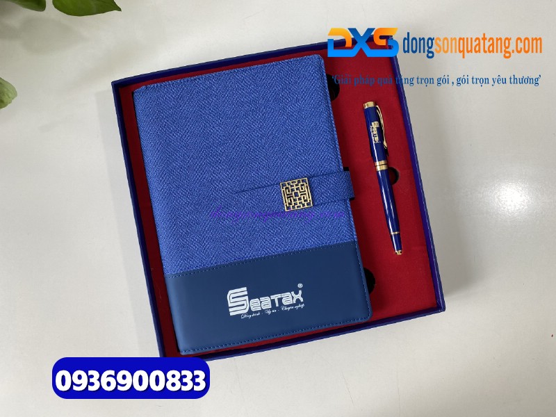 Set quà tặng đối tác  (Sổ tay da+ Bút nắp kim loại ) màu xanh In logo SEATAX