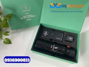 Set quà tặng công nghiệp cao su ( Bình giữ nhiệt Locknlock + Adapter du lịch & Pin sạc dự phòng Energizer )- In logo Tập Đoàn Công Nghiệp Cao Su Việt Nam (VRG)