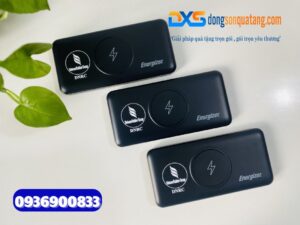 Set quà tặng công nghiệp cao su ( Bình giữ nhiệt Locknlock + Adapter du lịch & Pin sạc dự phòng Energizer )- In logo Tập Đoàn Công Nghiệp Cao Su Việt Nam (VRG)