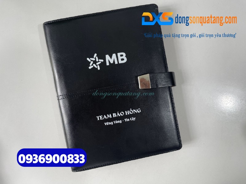 Sổ tay da gập 2 cao cấp , khóa cài nam châm , màu đen bóng - STX 006 In logo Khách hàng MB BANK
