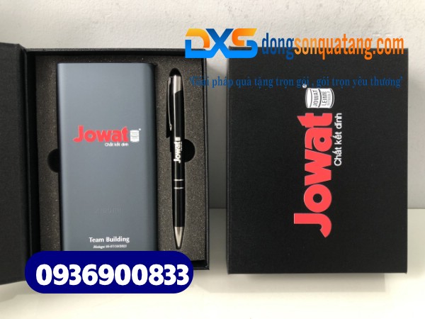 Bộ giftset quà tặng ( Pin sạc dự phòng xiaomi + Bút ký kim loại ) In logo Jowat 