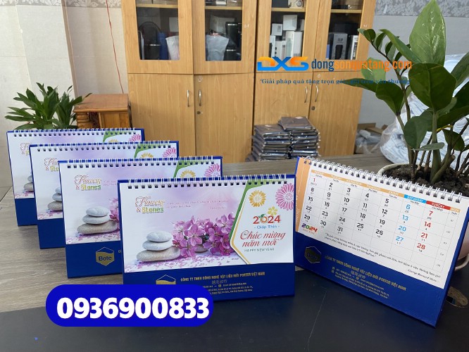 Lịch Tết Để Bàn In Logo Công Ty PORTER