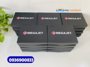 Set quà tặng nhân viên văn phòng ( Usb + Hộp namecard + Bút kim loại )- SQX 021| In logo MEGAJET