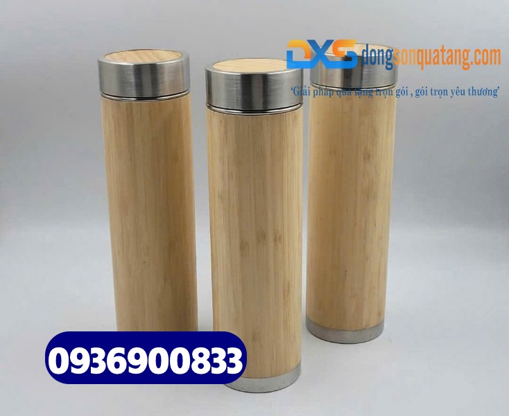 Bình giữ nhiệt vỏ tre 500ml khắc logo theo yêu cầu - Dongsonquatang Bình giữ nhiệt vỏ tre 500ml khắc logo theo yêu cầu - Dongsonquatang