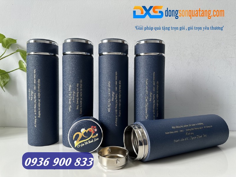 Bình giữ nhiệt quà tặng màu xanh dung tích 500ml khắc tên Thầy Cô 