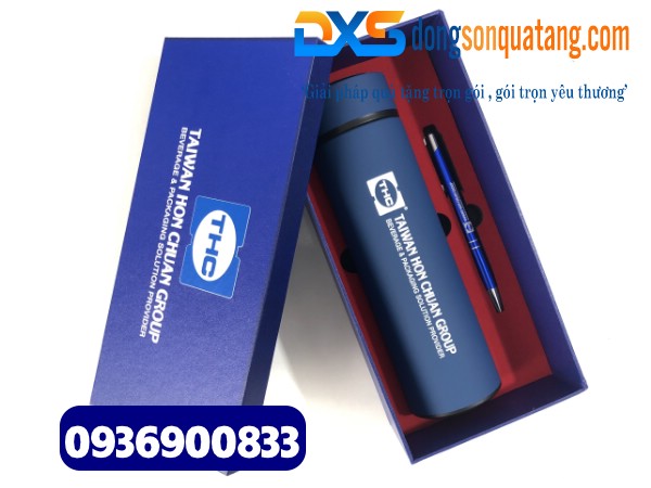 Bộ quà tặng Bình giữ nhiệt + bút bấm kim loại in khắc logo THC
