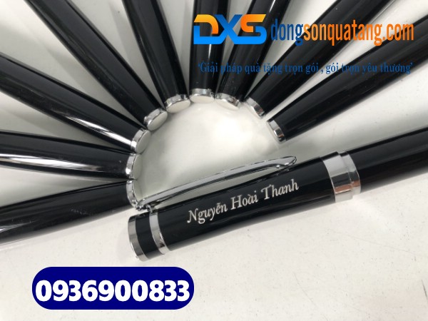 Bút ký kim loại cao cấp - BKX 014 - Màu đen bóng khắc tên theo yêu cầu Bút ký kim loại cao cấp - BKX 014 - Màu đen bóng khắc tên theo yêu cầu
