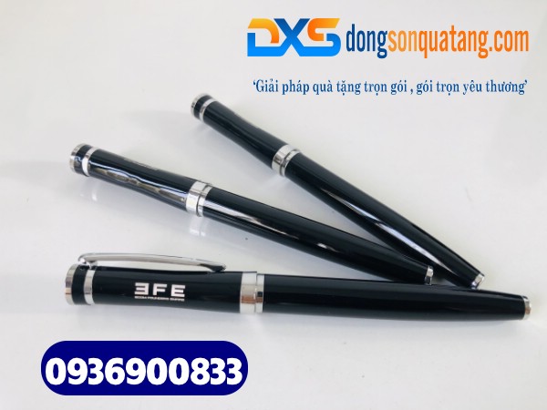 Bút ký kim loại cao cấp - BKX 014 - Màu đen bóng khắc logo EFE Bút ký kim loại cao cấp - BKX 014 - Màu đen bóng khắc logo EFE