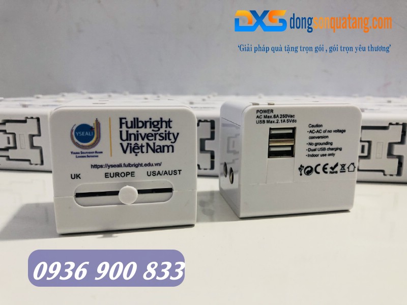 Adapter du lịch làm quà tặng