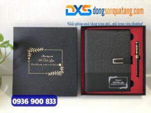 Set Quà Tặng ( Sổ Da Gập 2 + Bút Tổ Ong ) In Khắc Tên Làm Quà Tặng