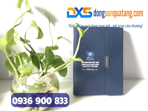 Sổ Tay Quà Tặng Màu Xanh A5 In Logo Trường Đại Học Ngoại Thương Sổ Tay Quà Tặng Màu Xanh A5 In Logo Trường Đại Học Ngoại Thương