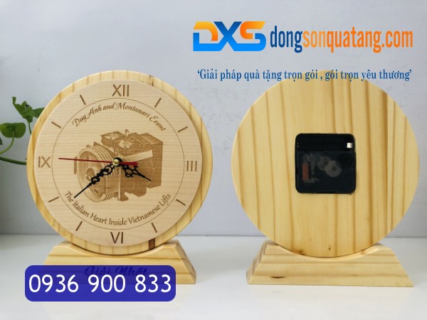 Quà Tặng Người Yêu 14/2 - Đồng Hồ Gỗ Để Bàn Khắc Hình Ảnh Theo Yêu Cầu