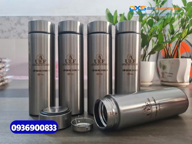 Binh giu nhiet Inox bac Khac Logo truong hoc UEF lam qua tang truong hoc tri an thay co (5)