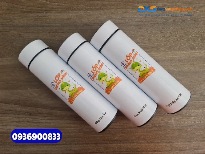 Binh giu nhiet mu trang truong hoc khac ten