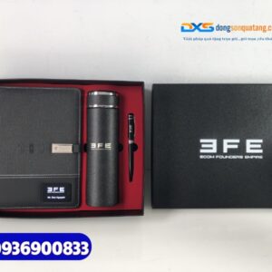 Set quà tặng Vip( Bình giữ nhiệt+ But ký kim loại+ Sổ sạc thông minh 5in1 )- SQX 013