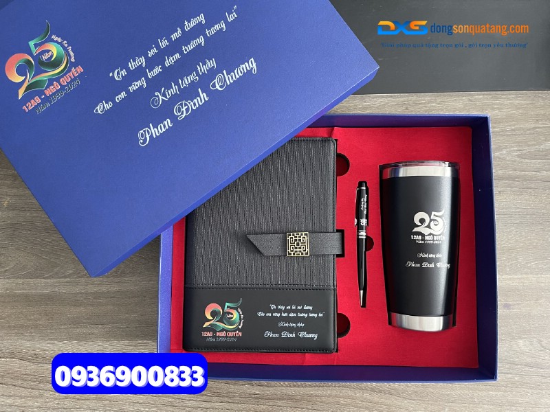 1.Set quà ( Sổ da pu gập 2 + Bút kim loại + Ly giữ nhiệt 600ml )- SQX 005 | in logo làm quà tặng nhân viên 1.Set quà ( Sổ da pu gập 2 + Bút kim loại + Ly giữ nhiệt 600ml )- SQX 005 | in logo làm quà tặng nhân viên