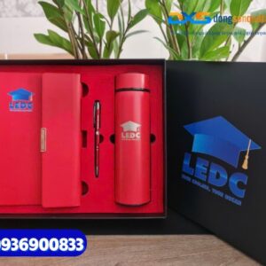Set quà tặng doanh nghiệp ( Sổ tay da bìa còng + Bút kim loại + Bình giữ nhiệt life)-SQX 002
